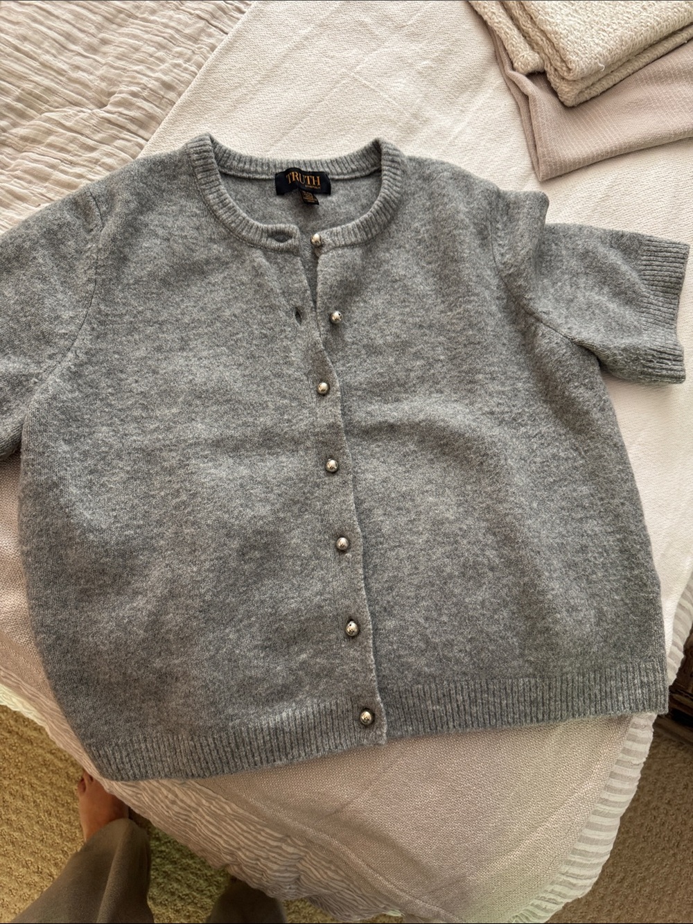 Truth Pearl-Button Short-Sleeve Cardigan - Gray